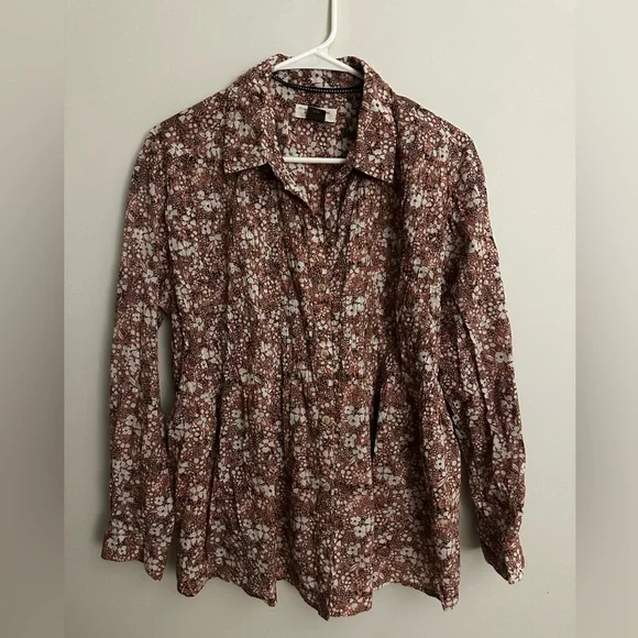Anthropologie Button Down Top - Pilcro The Sasha Smocked Floral Button Down Top - Picture 4 of 6